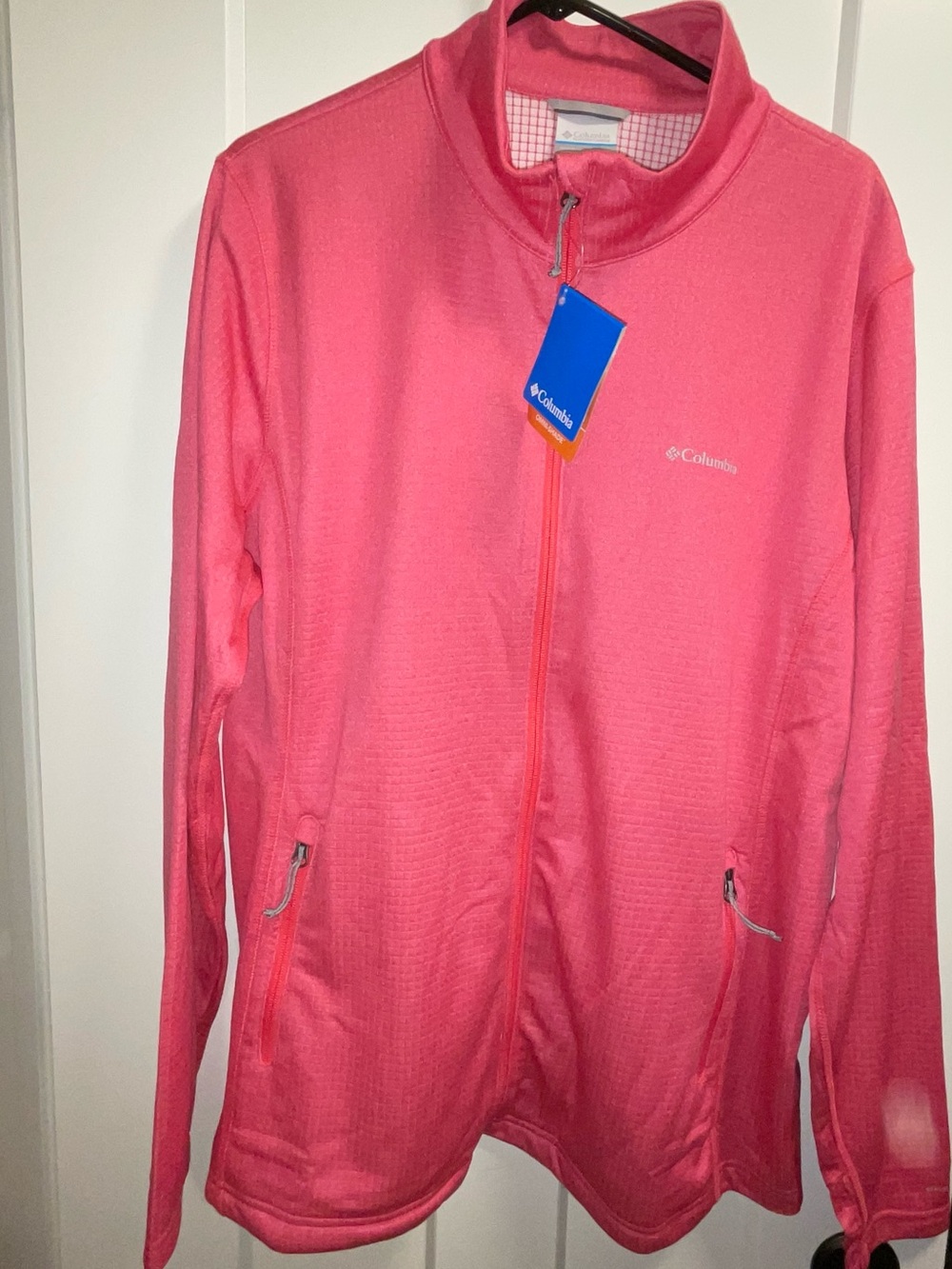 Columbia Women's Coral Pink Full-Zip Lightweight Shirt / Jacket